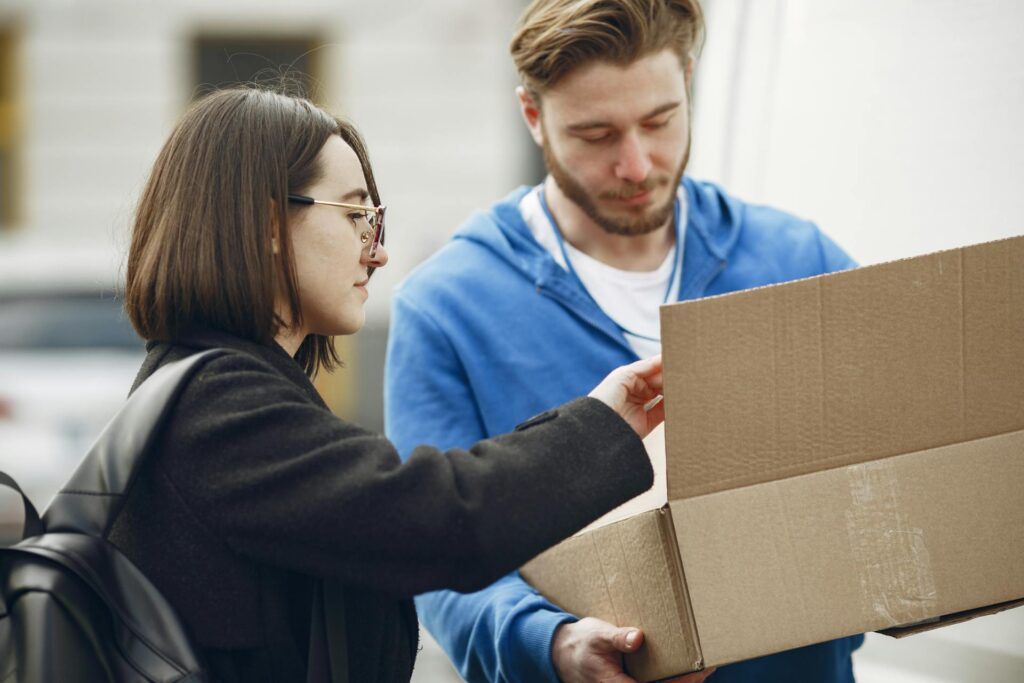 How sendpal guides travellers for carrying items